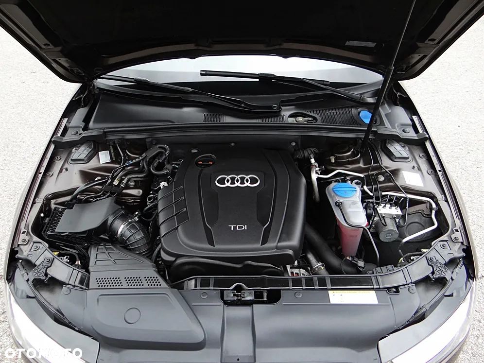 Audi A4 Avant 2.0 TDI DPF S line Sportpaket - 22