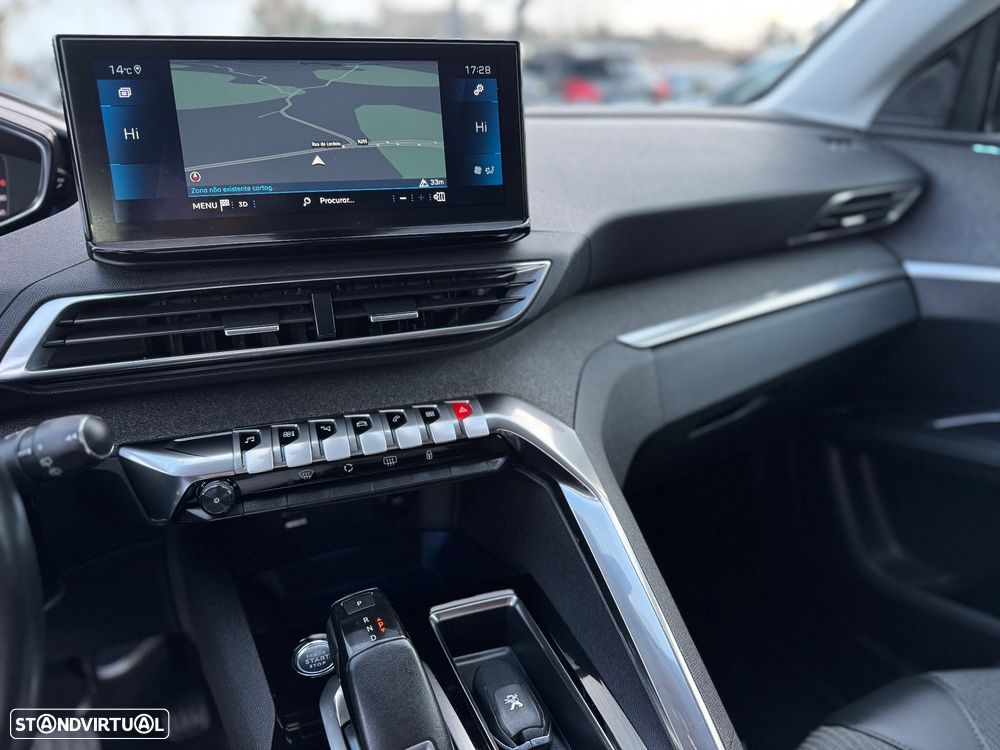 Peugeot 5008 1.5 BlueHDi Allure Pack EAT8 - 17