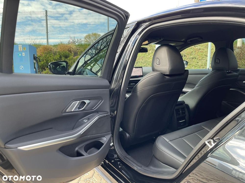 BMW Seria 3 - 27