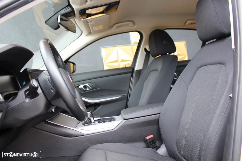 BMW 330 e Auto - 5