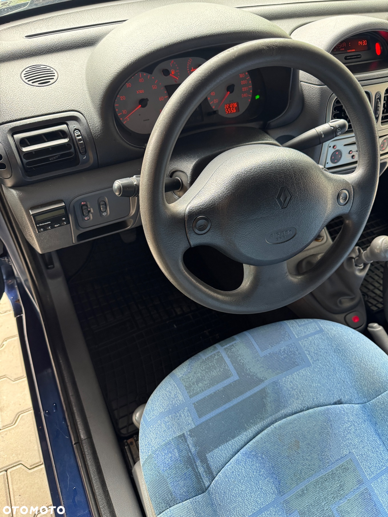 Renault Clio - 7