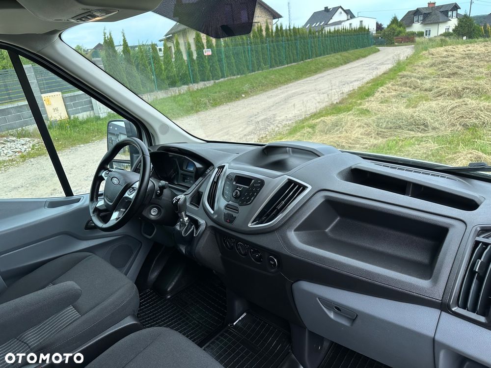 Ford Transit - 9