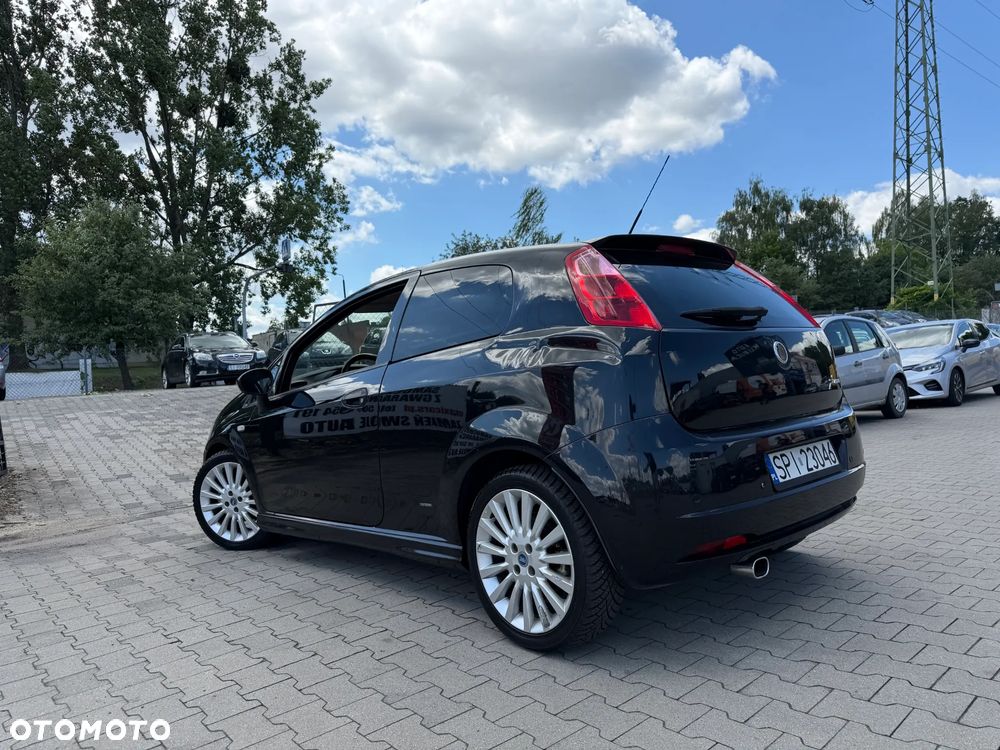 Fiat Punto 1.4 16V Dynamic - 19