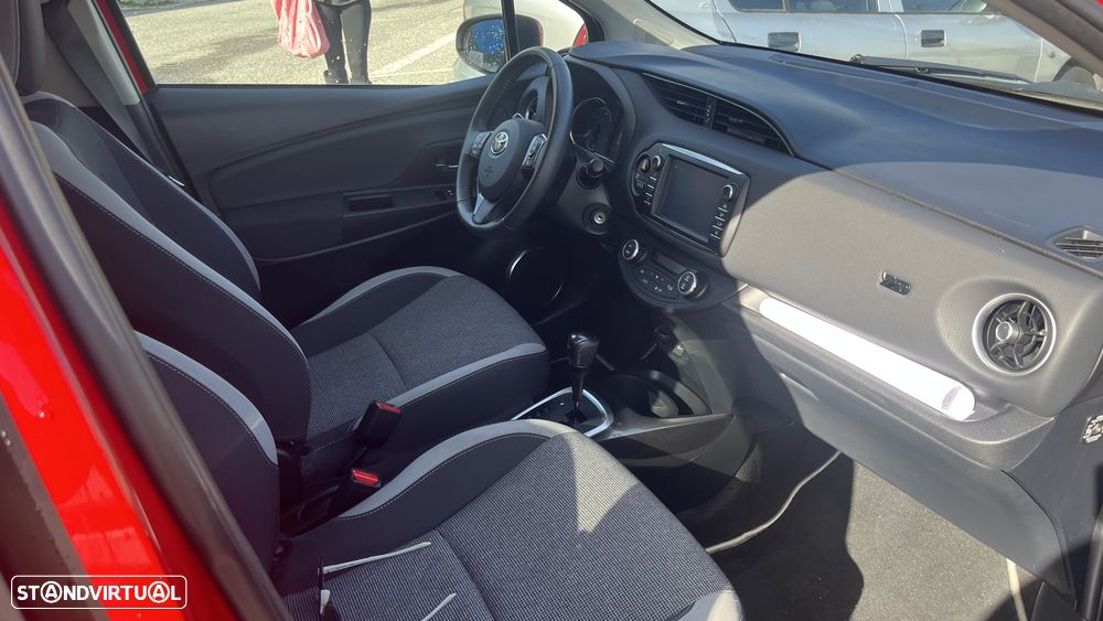 Toyota Yaris 1.5 HSD Comfort +P.Style+Navi - 7