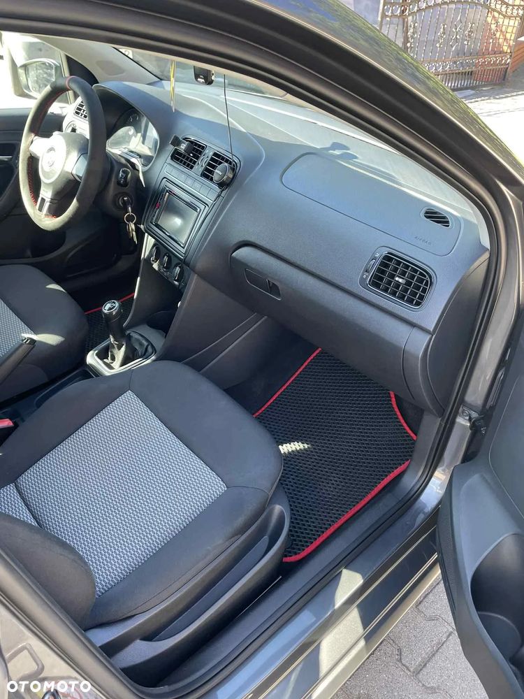 Volkswagen Polo - 21