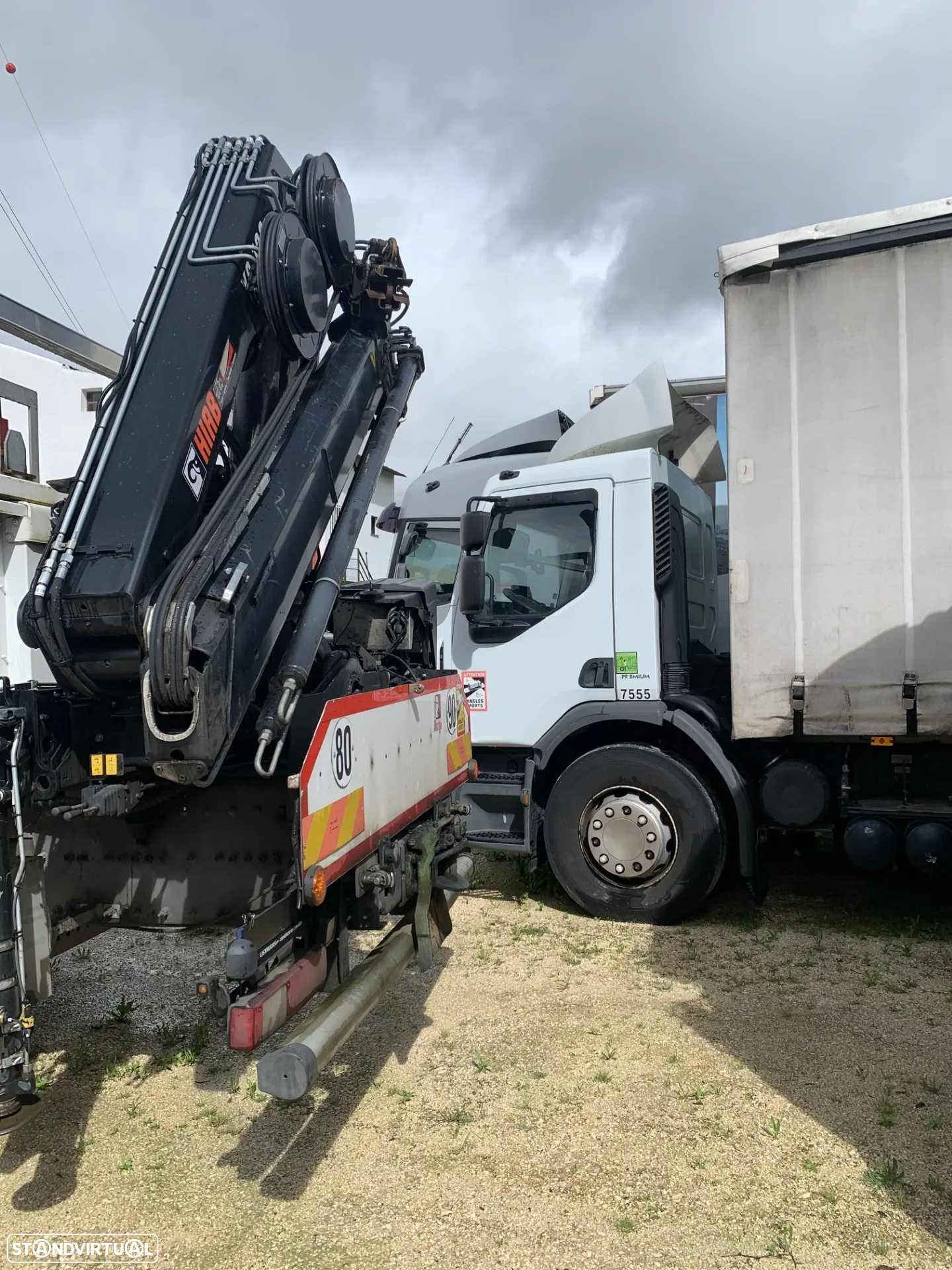 Renault T.C.K C/ GRUA HIAB C/ COMNDO - 4