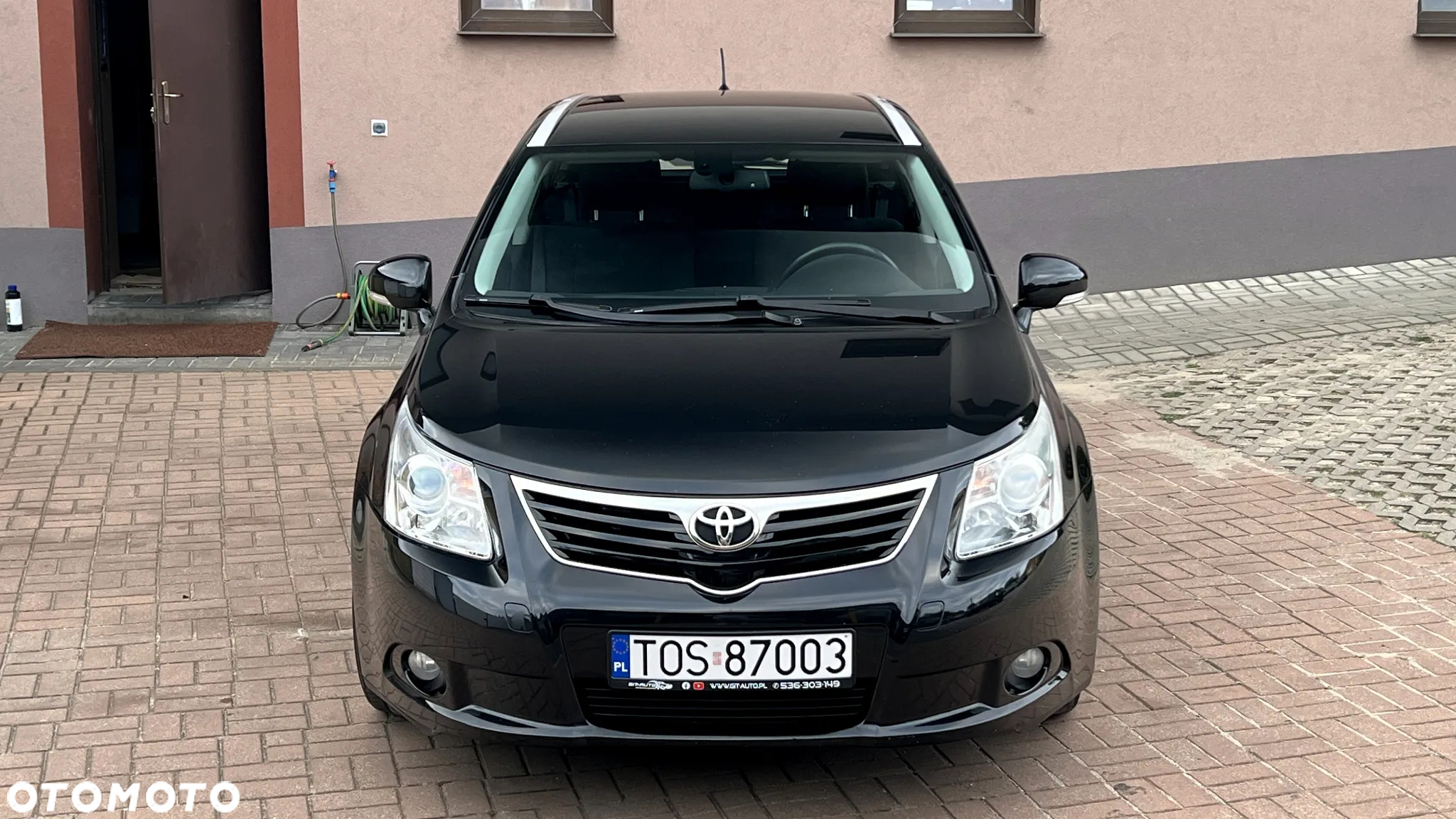 Toyota Avensis Combi 2.0 D-4D - 11