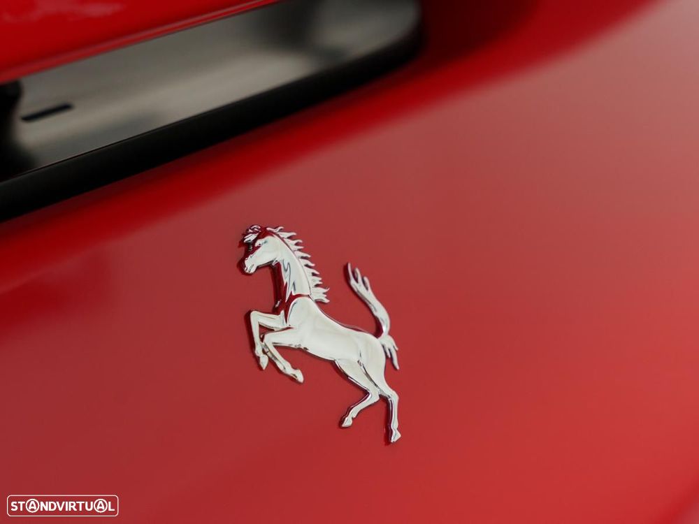 Ferrari F8 Tributo Spider - 13