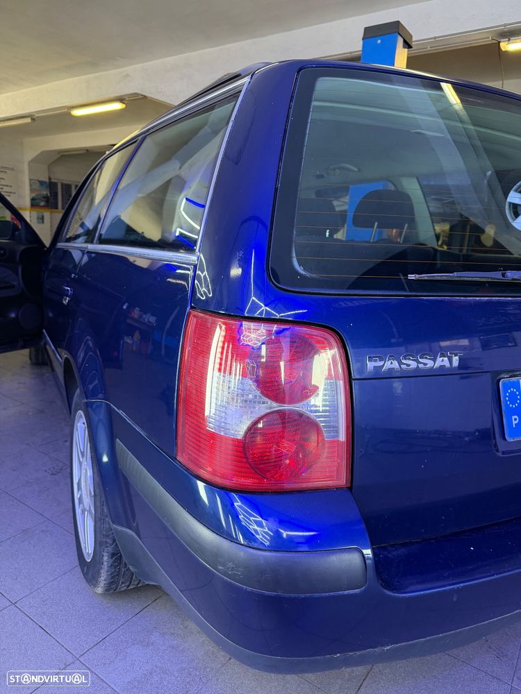 VW Passat Variant 1.6 Confortline - 6