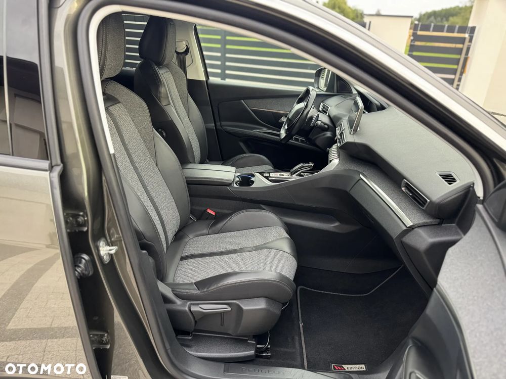 Peugeot 3008 BlueHDi 130 Stop & Start EAT8 Allure - 28
