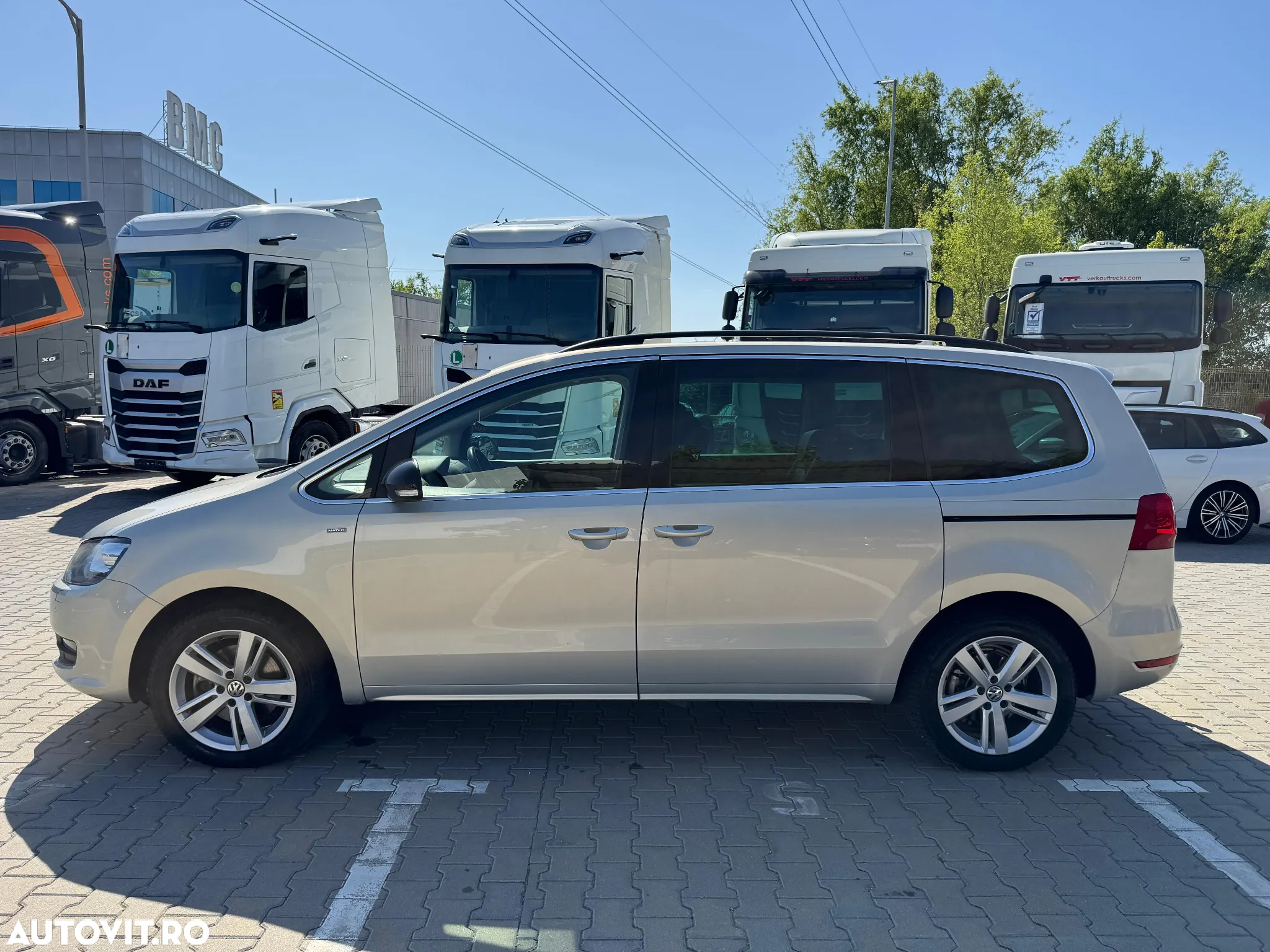Volkswagen Sharan 2.0 TDI DSG BlueMotion Technology Highline - 4