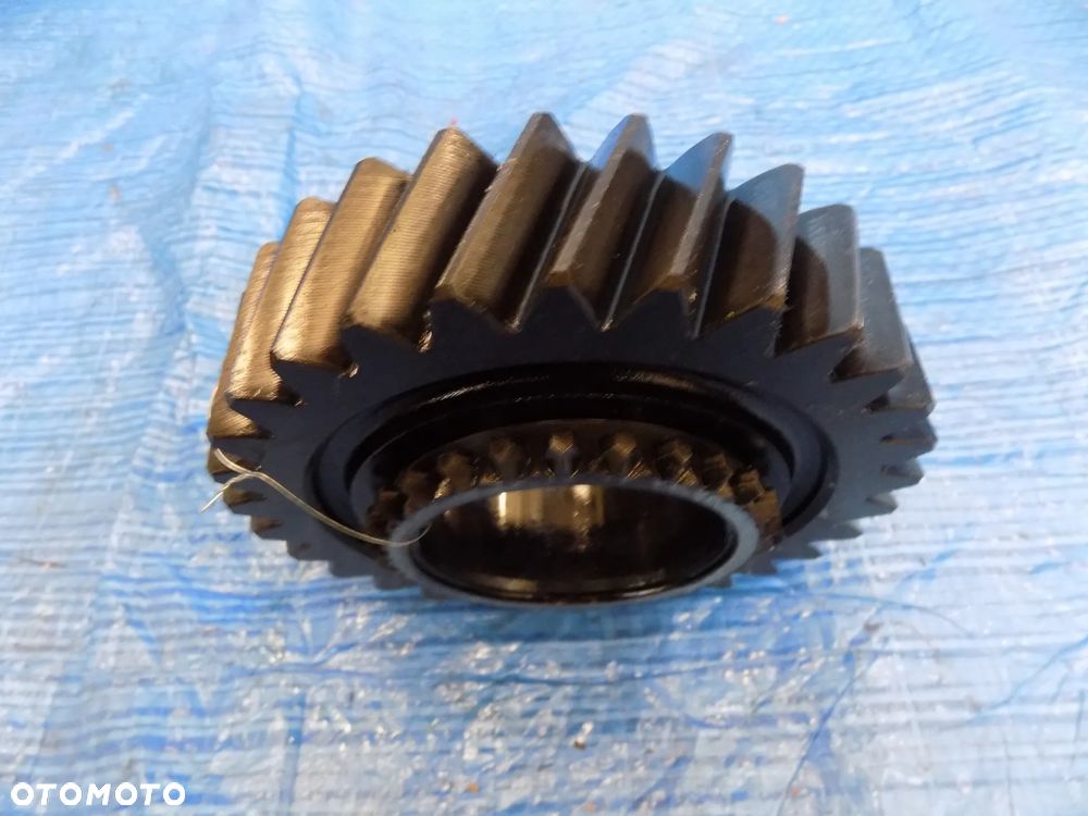 John Deere seria 6000, 6600  6506 6800 6900 7700 7200   tryb WOM PTO L100535 koło zebate - 3