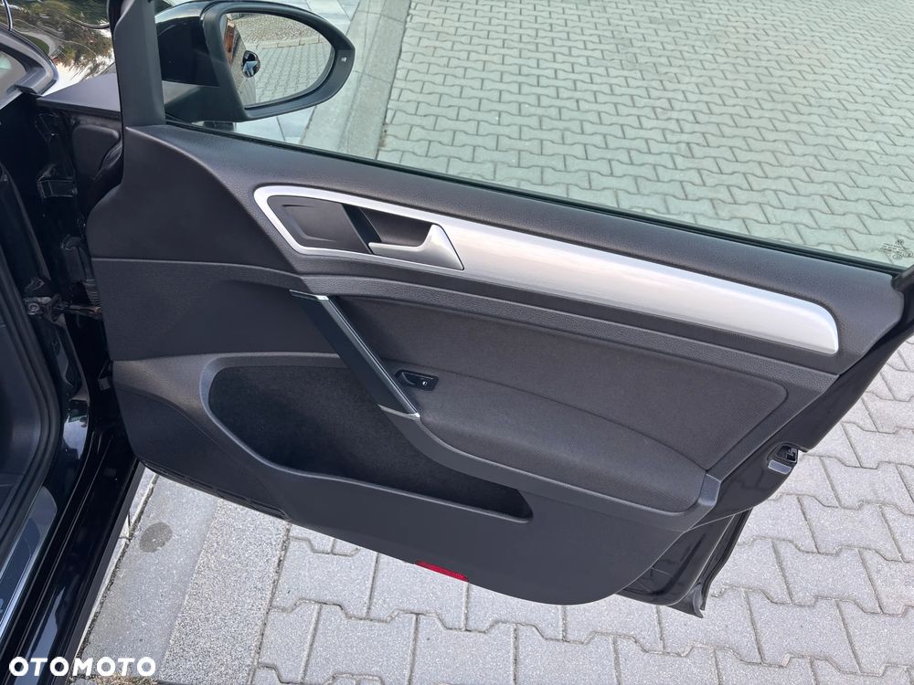 Volkswagen Golf 1.2 TSI BlueMotion Technology Cup - 25