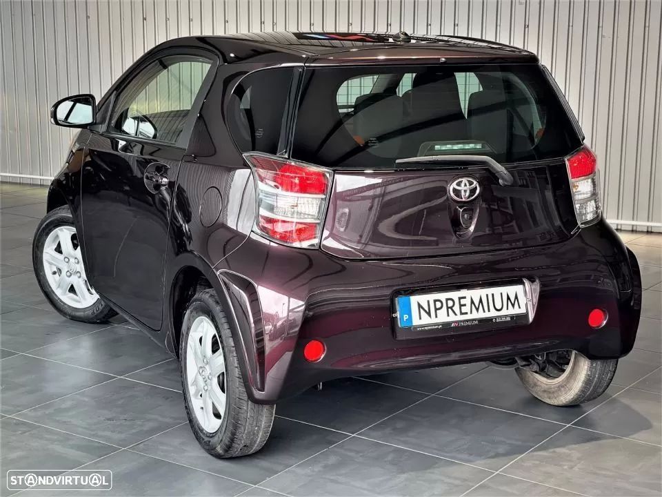 Toyota iQ 1.0 - 6