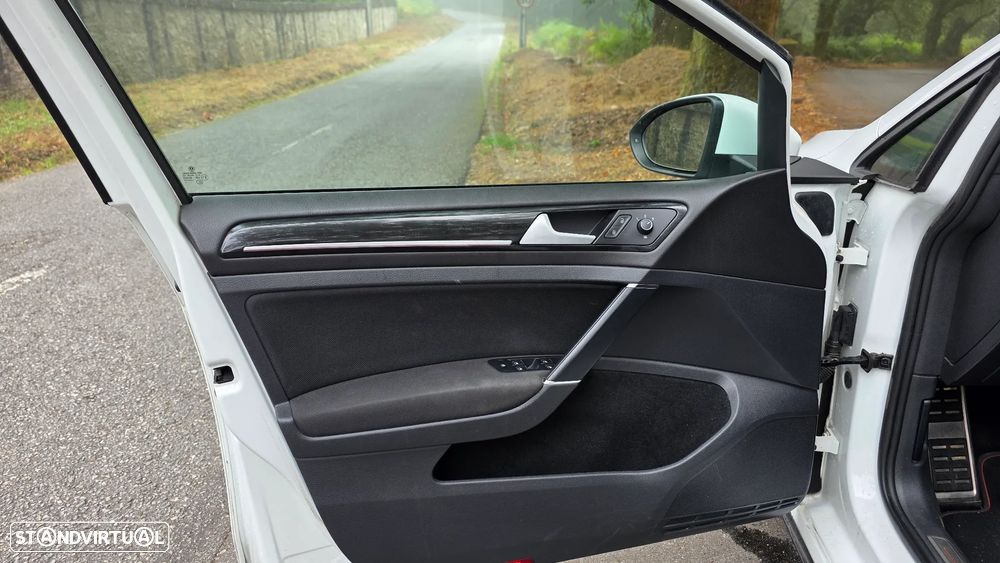 VW Golf 2.0 GTI - 19