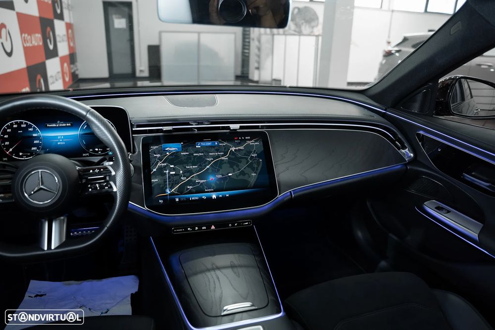 Mercedes-Benz E 300 e AMG Line - 19