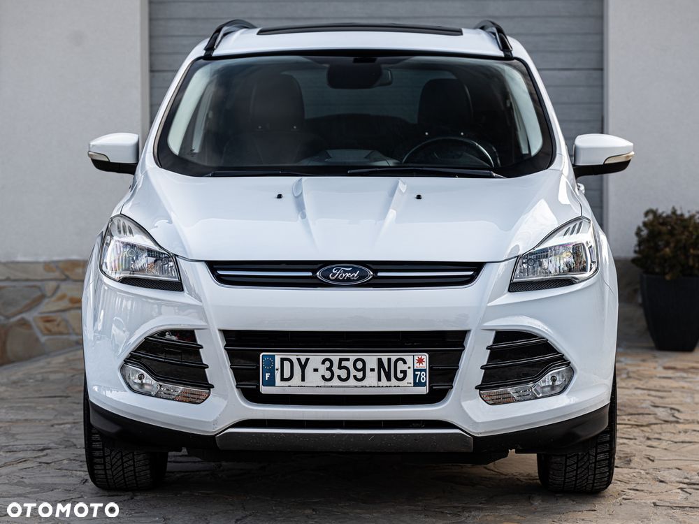 Ford Kuga 2.0 TDCi 2x4 Titanium - 15