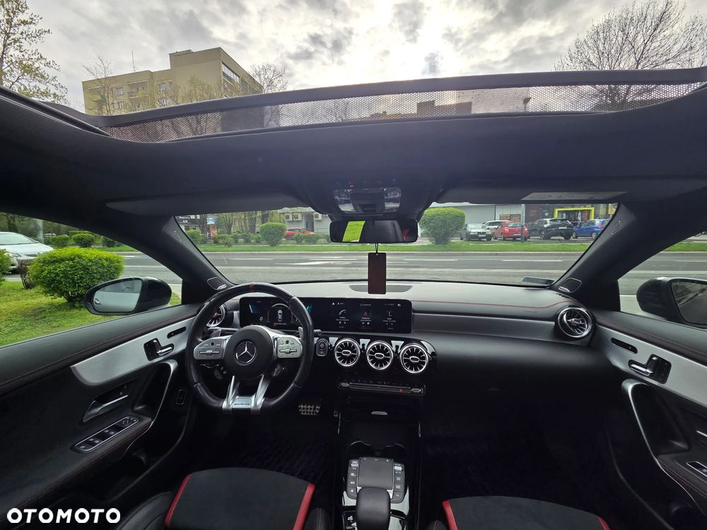 Mercedes-Benz CLA - 27