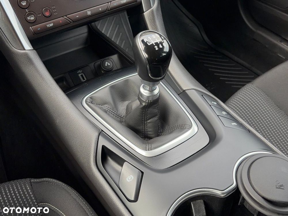 Ford Mondeo 2.0 EcoBlue Titanium - 22