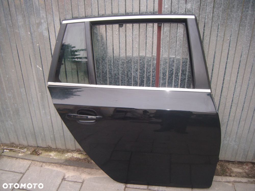 bmw e-61 05r drzwi prawy tył - 1