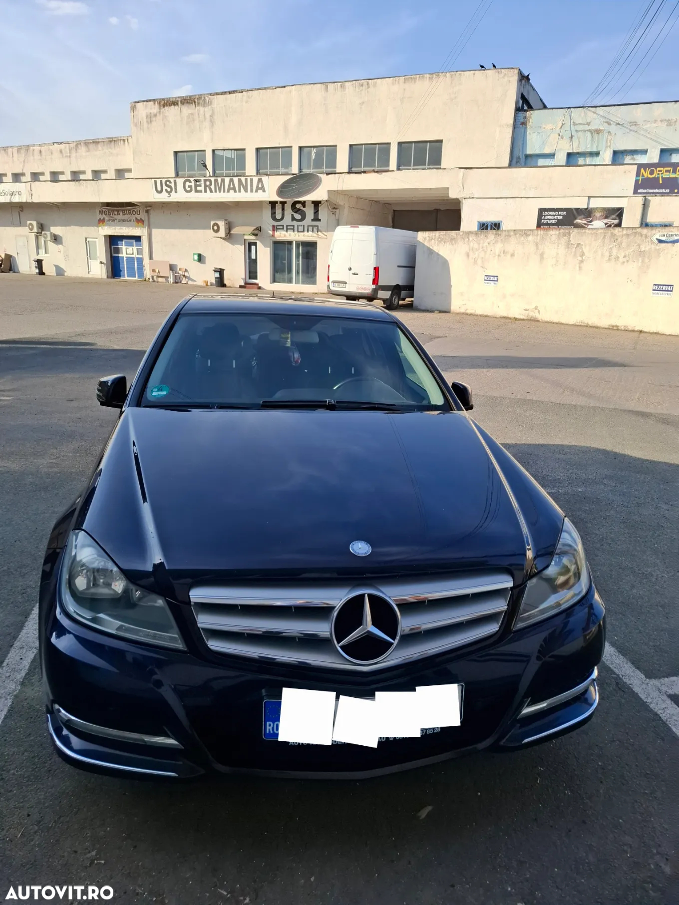 Mercedes-Benz C 180 T CGI BlueEFFICIENCY Avantgarde - 2