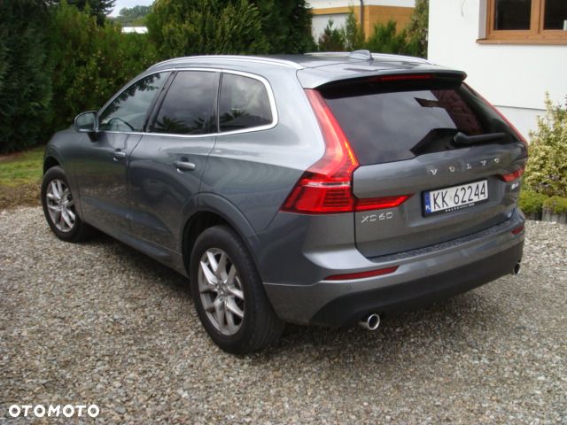 Volvo XC 60 D4 Momentum Pro - 4