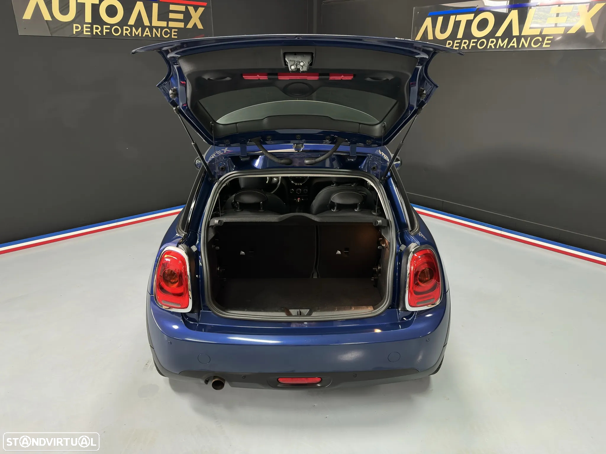 MINI 3 Portas One D - 42