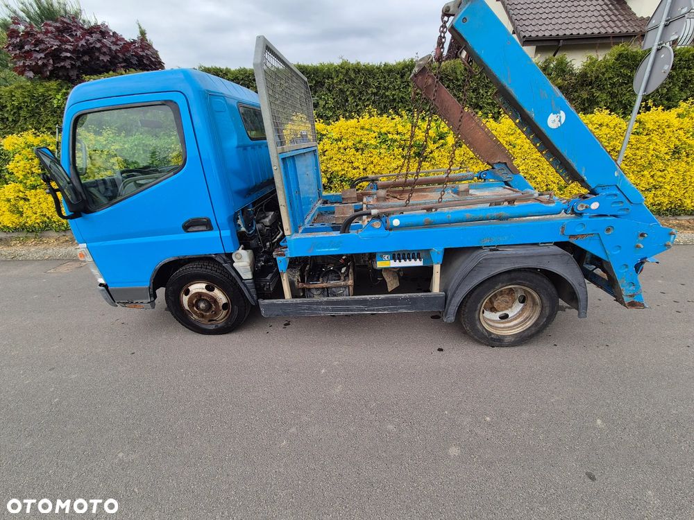 Mitsubishi FUSO - 7