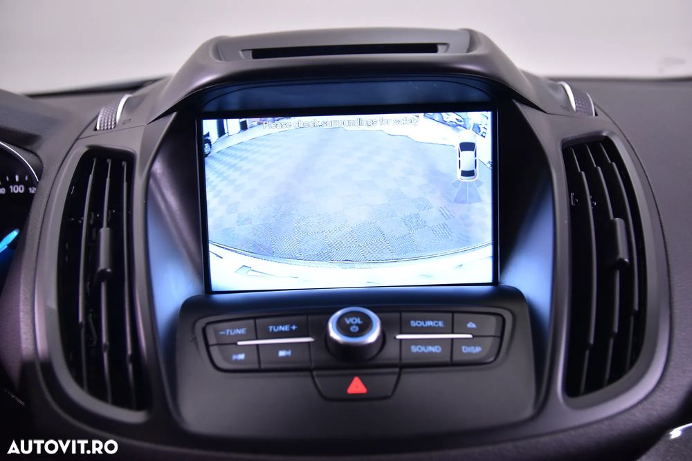 Ford Kuga 2.0 TDCi 2x4 Aut. ST-Line - 18