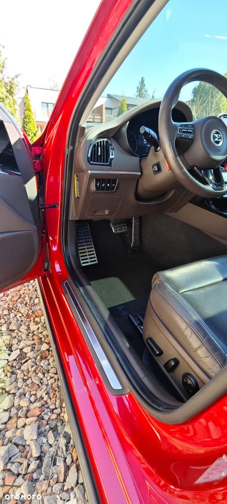 Kia Stinger 2.0 T-GDI GT Line - 27