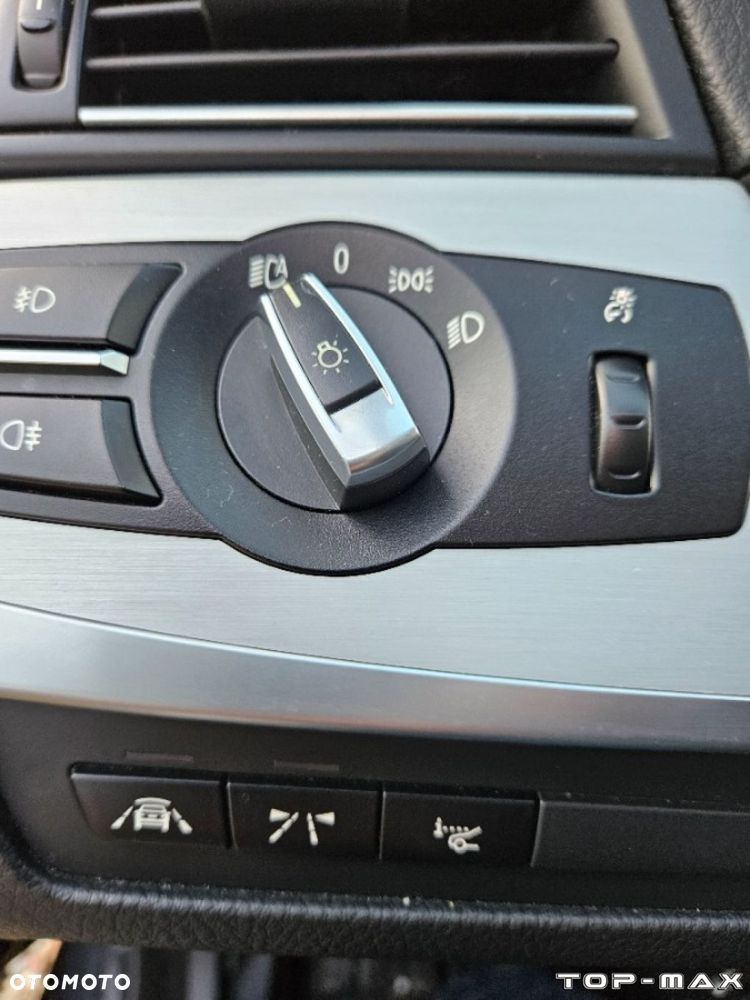 BMW Seria 5 - 28
