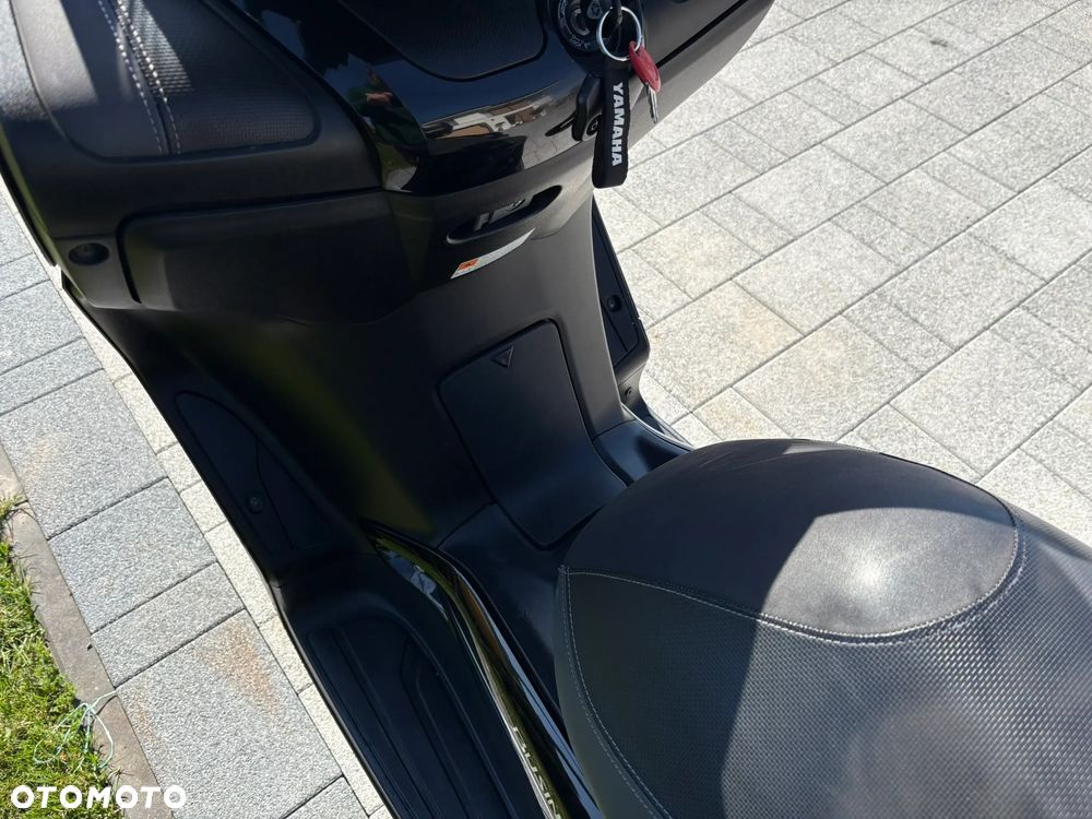 Yamaha X-max - 13