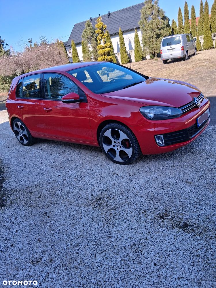 Volkswagen Golf - 1