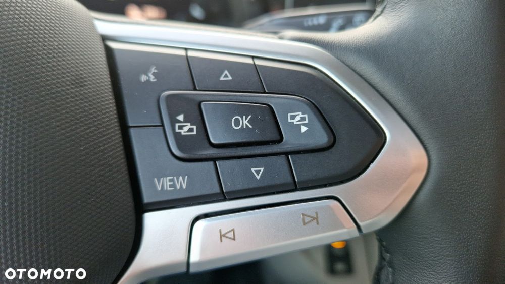 Volkswagen Multivan - 21