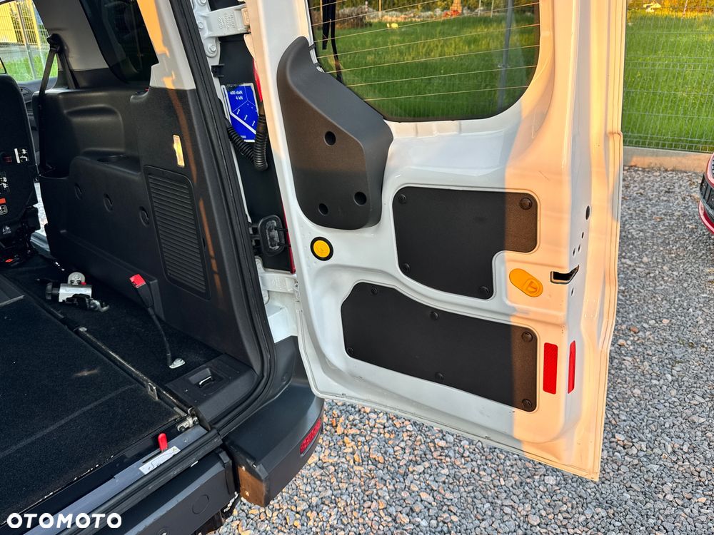 Ford Transit Connect - 5