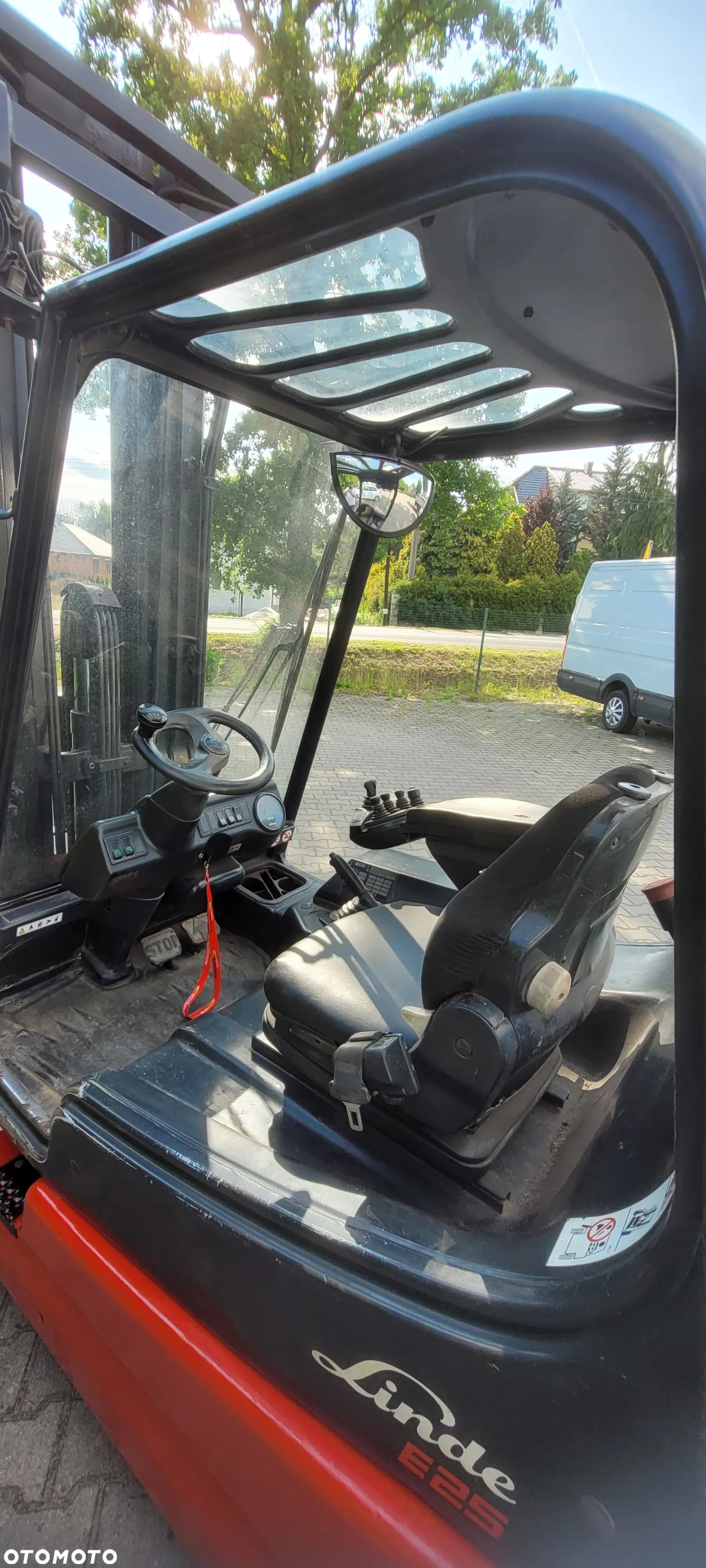 Linde E25-02 - 15