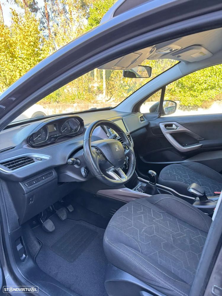 Peugeot 2008 - 7
