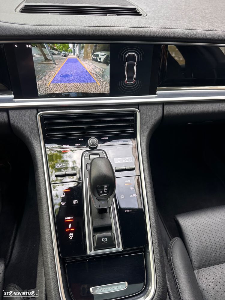 Porsche Panamera 4 S - 50