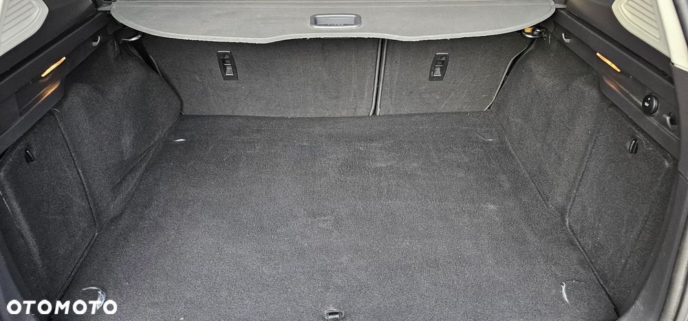 Ford Focus 1.0 EcoBoost Start-Stopp-System SYNC Edition - 11