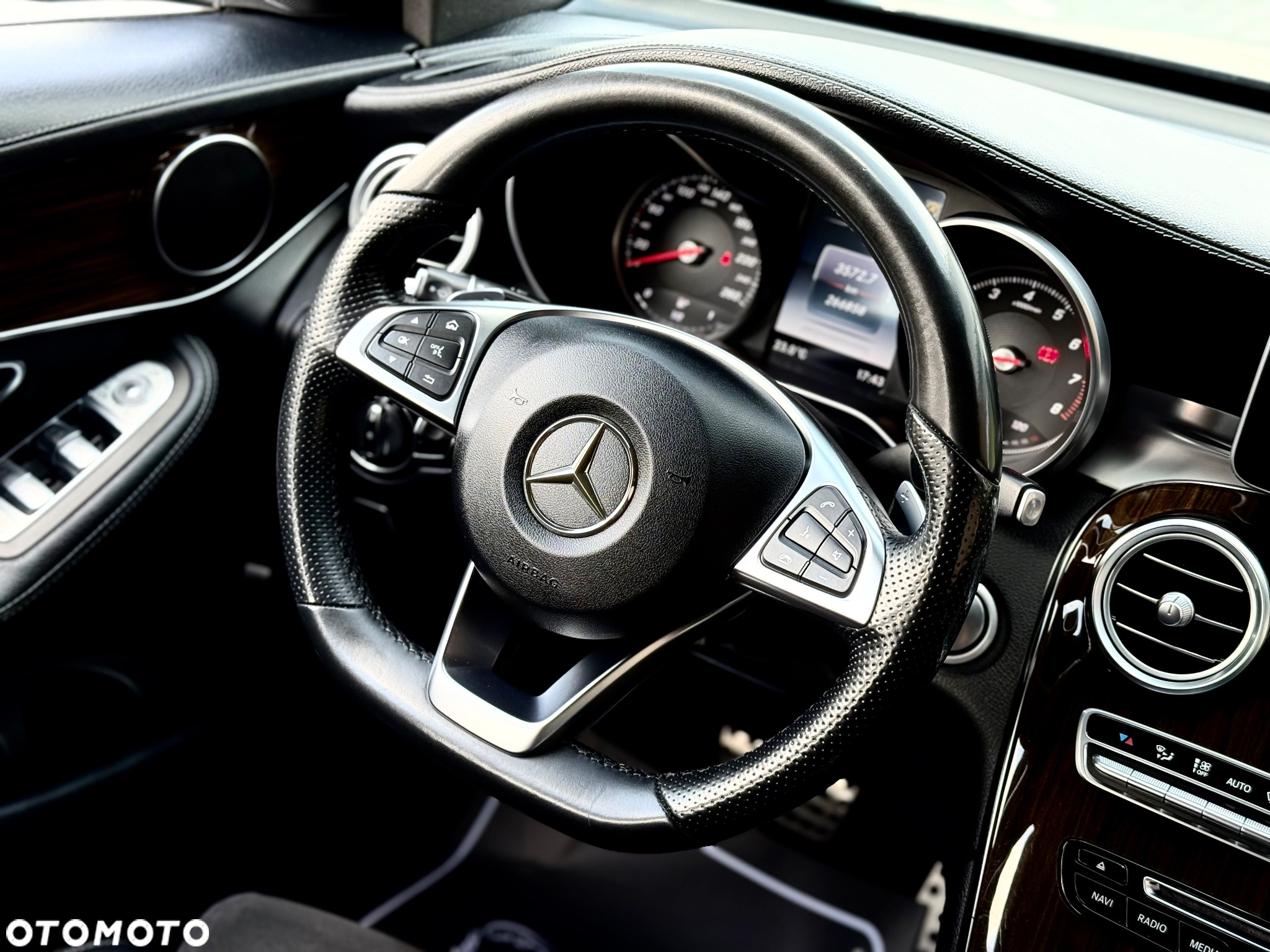 Mercedes-Benz GLC 250 4-Matic - 36