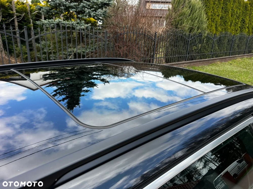 BMW Seria 5 525d xDrive Sport-Aut - 22