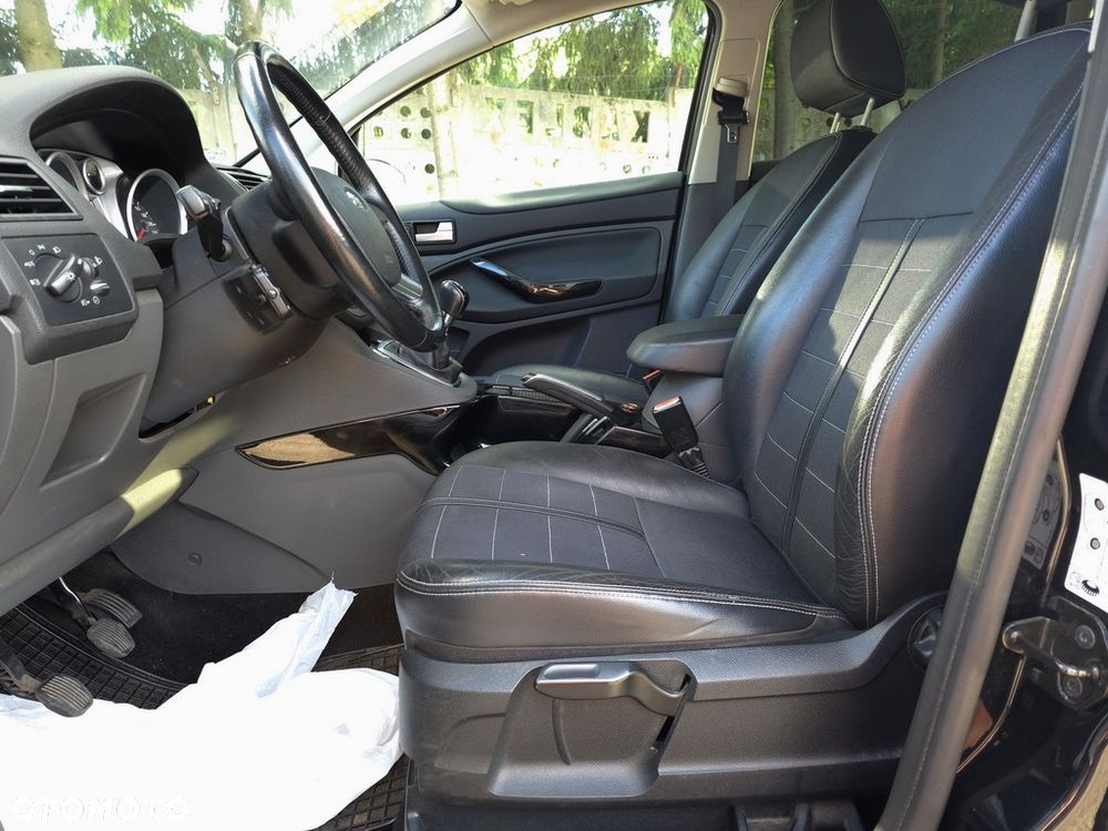 Ford Kuga 2.0 TDCi Titanium - 15