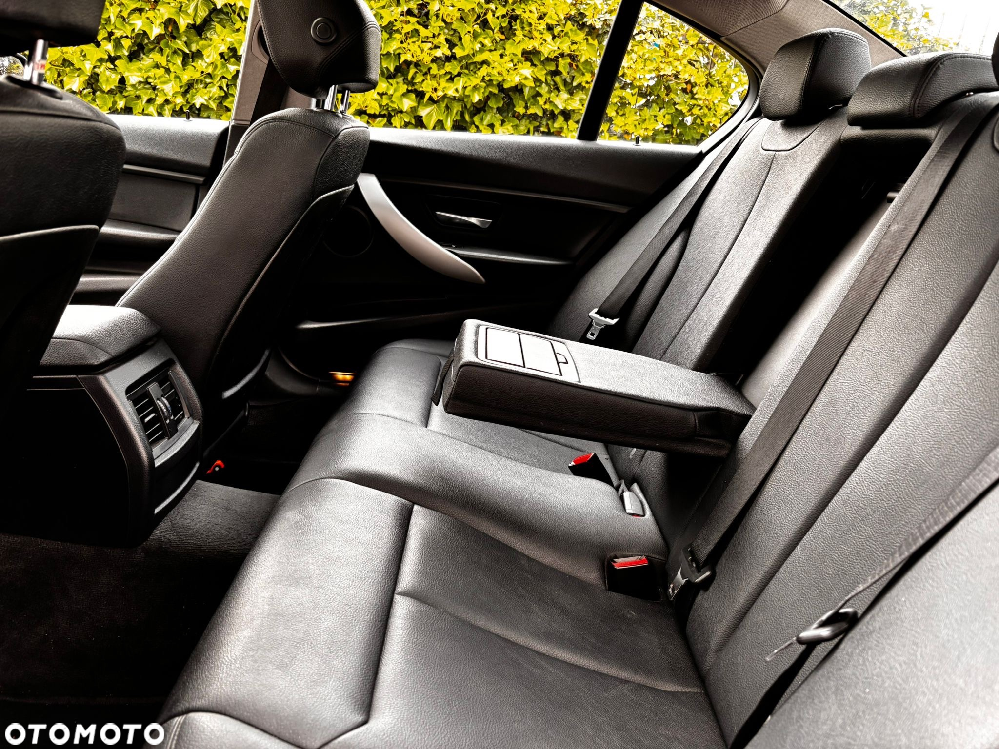 BMW Seria 3 - 18