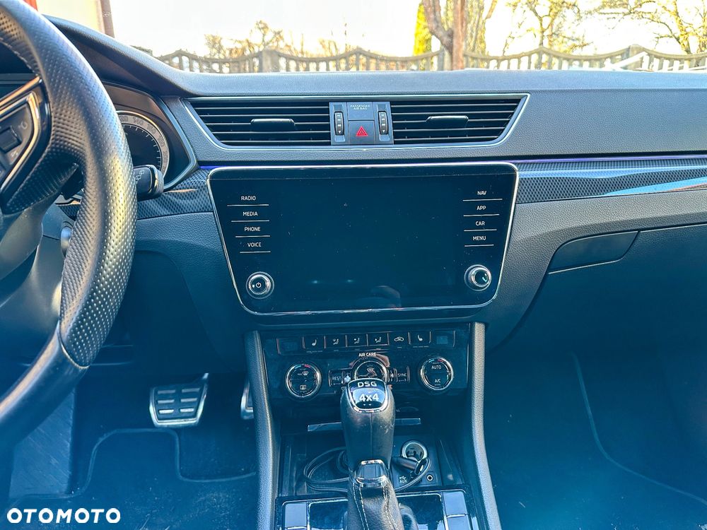 Skoda Superb 2.0 TSI 4x4 Sportline DSG - 10