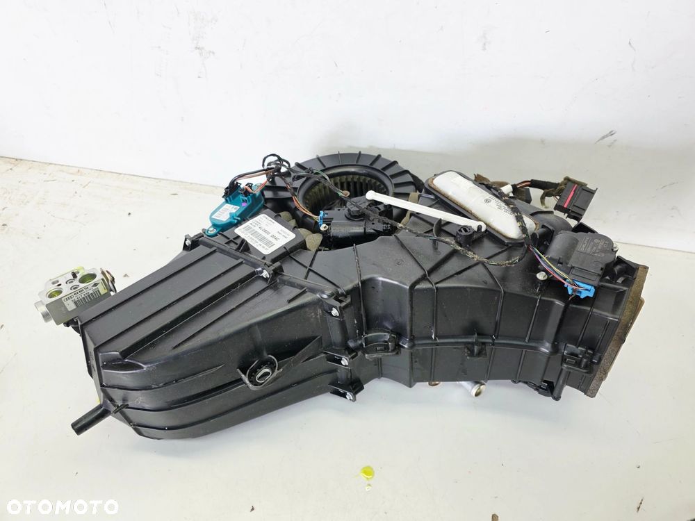 NAGRZEWNICA TYLNA TYŁ AUDI Q7 4L 4L0820004C - 7