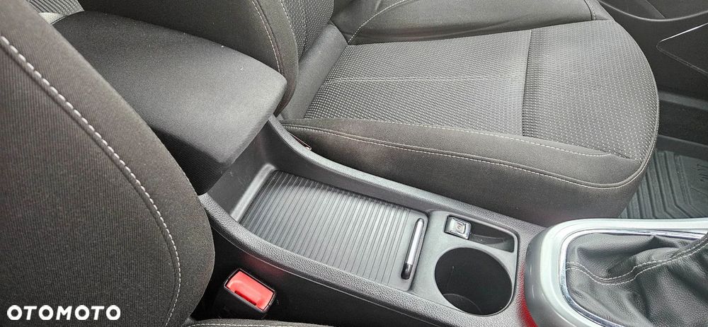 Opel Astra 2.0 CDTI Cosmo - 19