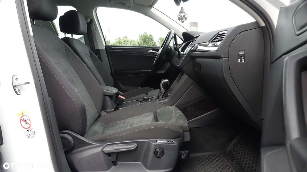 Volkswagen Tiguan - 29