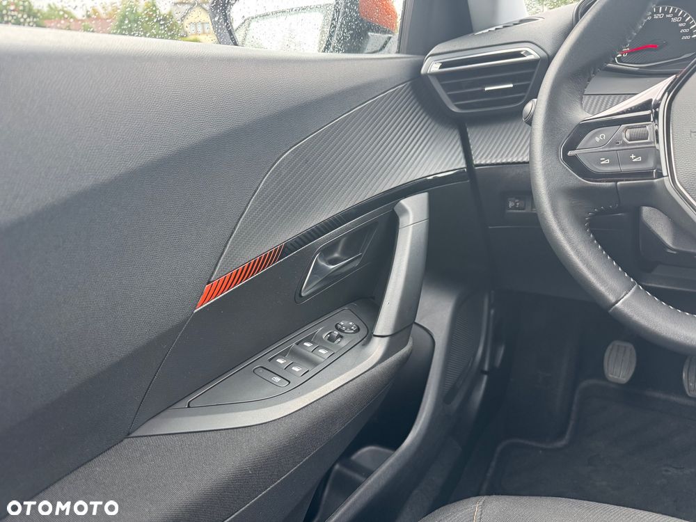 Peugeot 2008 - 14