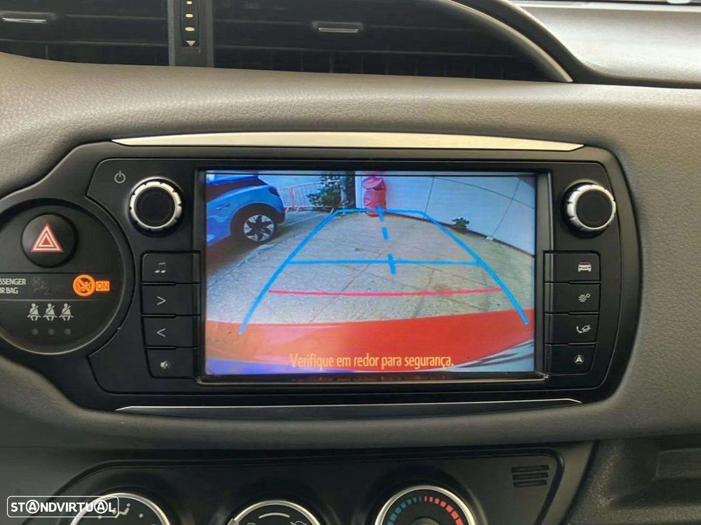 Toyota Yaris 1.0 VVT-i Comfort+P.Style - 14