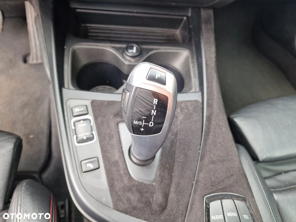 BMW Seria 2 220i Sport Line - 23